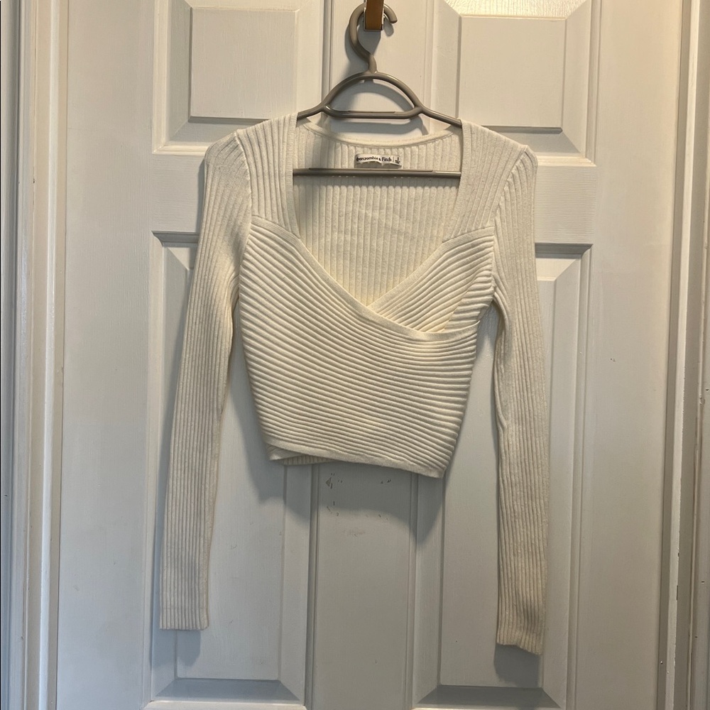 Abercrombie & Fitch White Long Sleeve Top